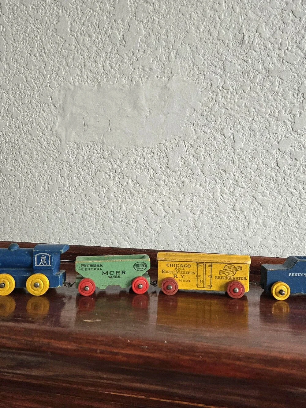 Vtg Strombecker Wooden Small Toy Train Set 1940s Original Paint Stamped Graphics